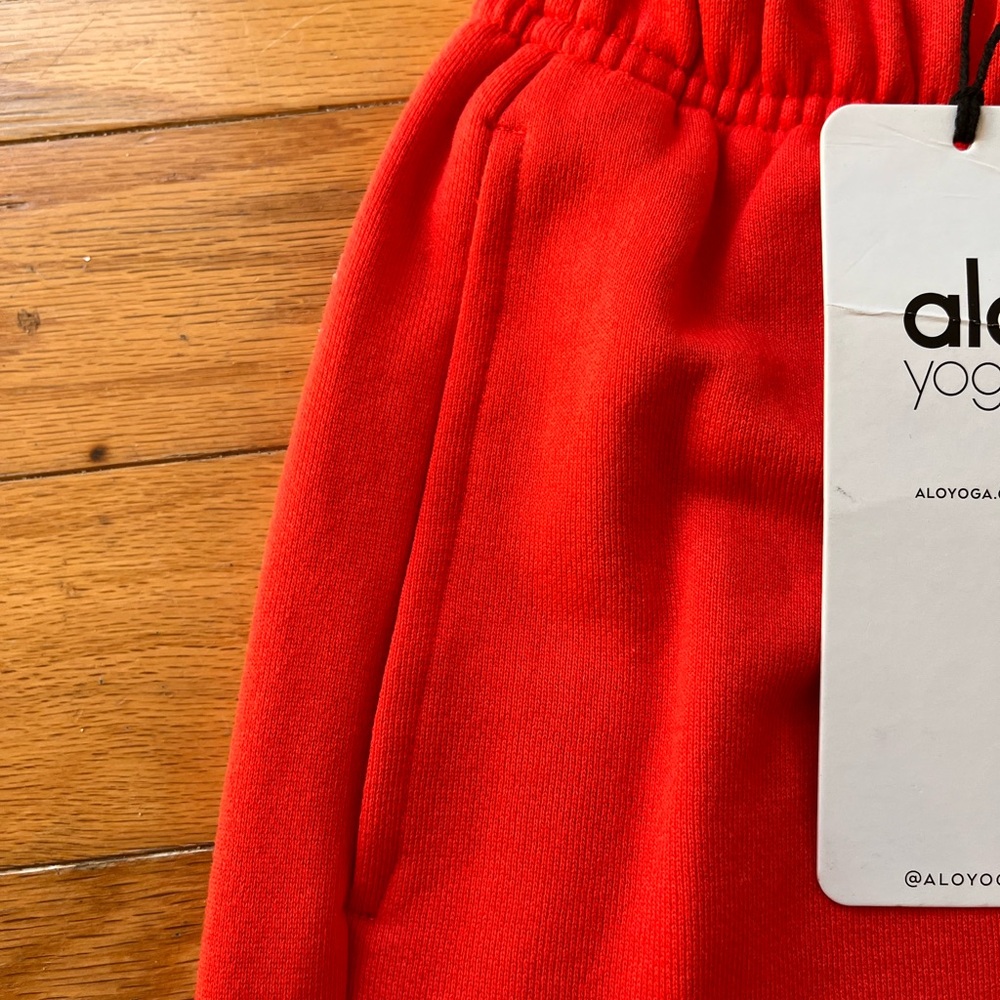 ALO Accolade Red Hot Summer sweatpants. Sold Out! - Picture 8 of 8